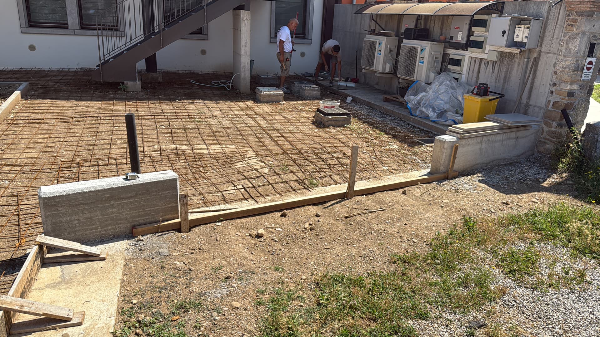 Squadra PRO CONSTRUCTION durante una ristrutturazione a Udine
